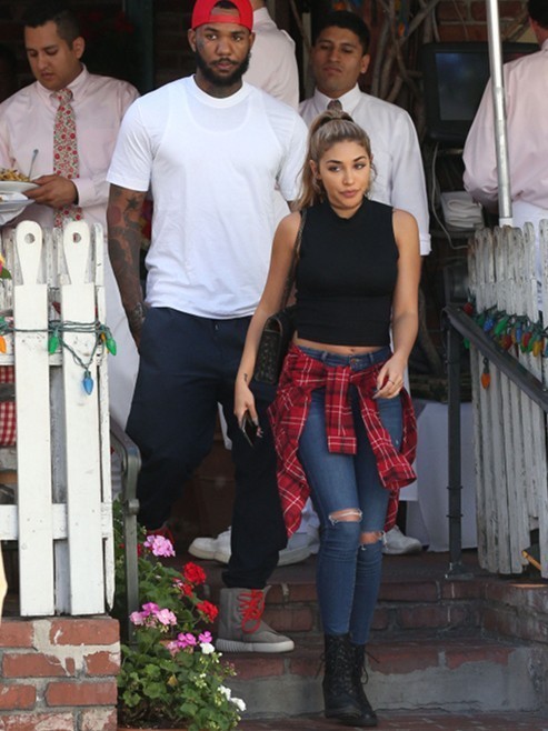The Game Out For Lunch With A Female Friend