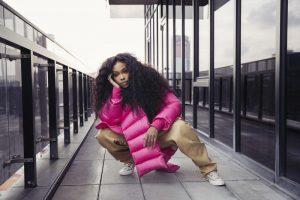 SZA Announces New Music to be Released at Midnight 