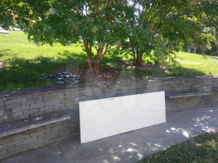 Vandals Attacked Pop Smoke’s Crypt in Brooklyn