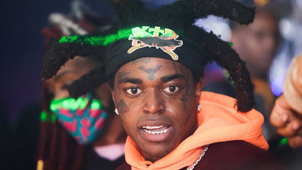 Kodak Black Shoots His Shot At GloRilla On Instagram Live